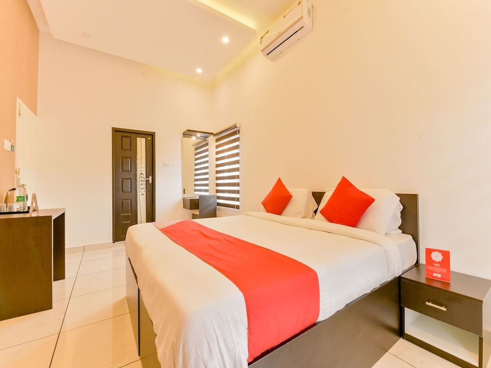 OYO 15973 F Square Double or Twin Room