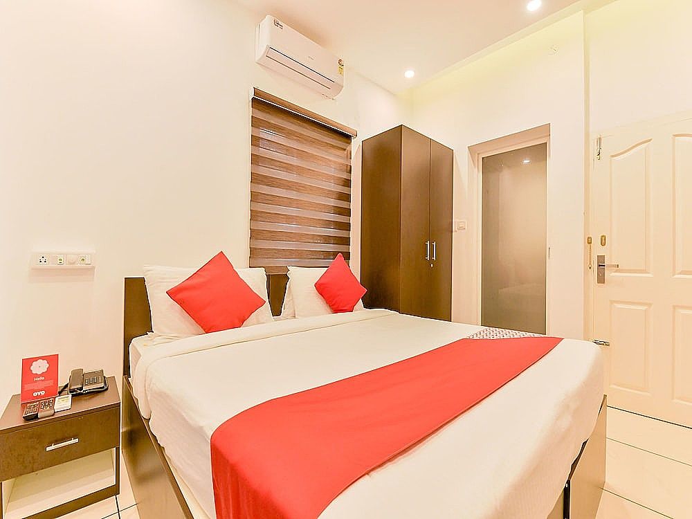 undefined OYO 15973 F Square 10