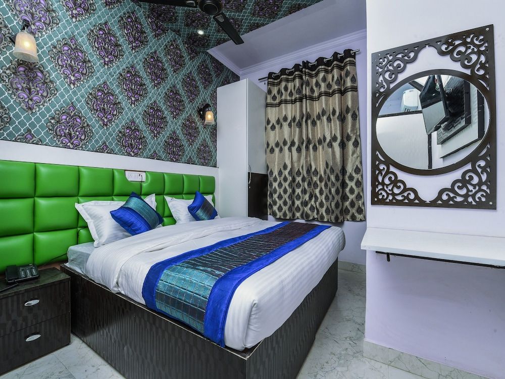 undefined OYO 15764 Hotel Akash Continental 8