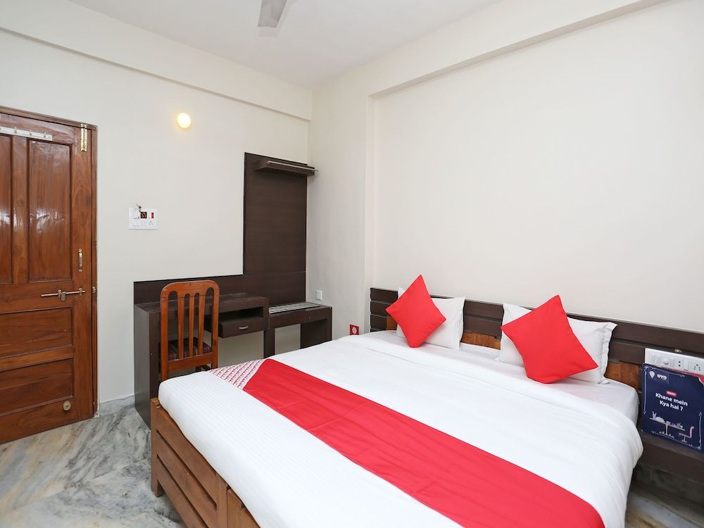 OYO 14577 Vijay Palace Double or Twin Room 11