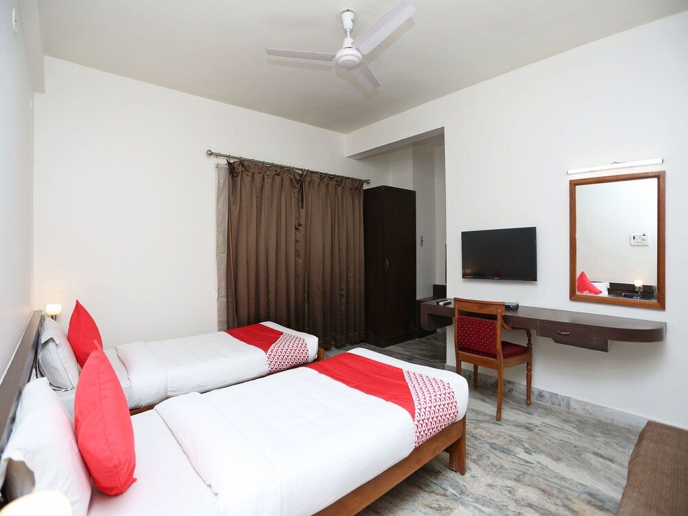 OYO 14577 Vijay Palace Deluxe Double or Twin Room