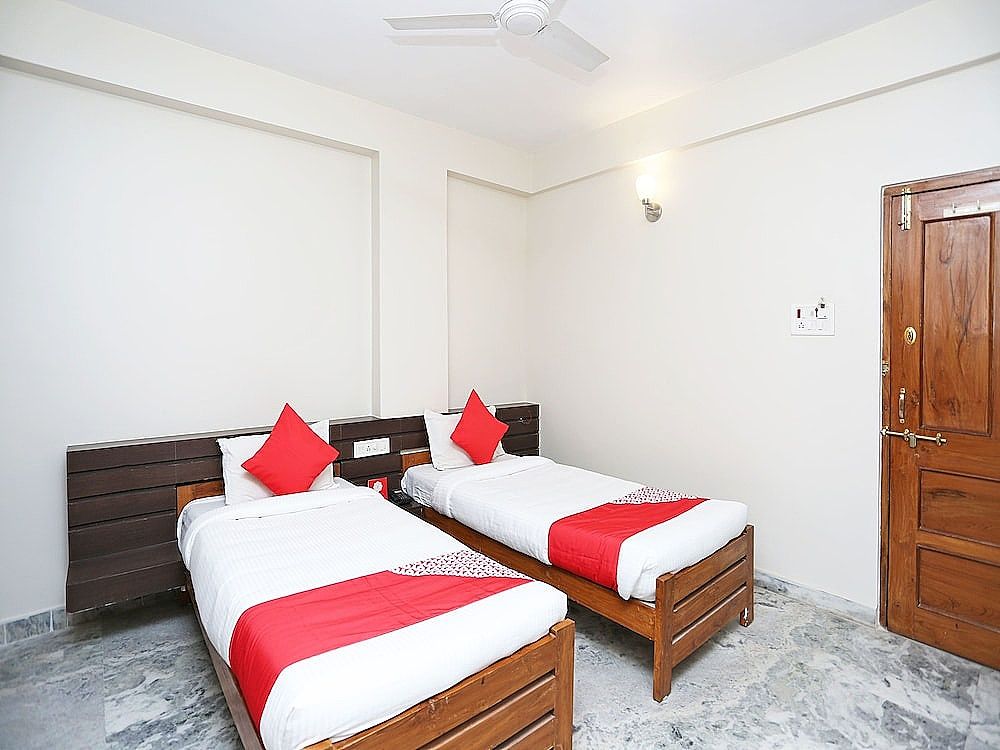 OYO 14577 Vijay Palace Deluxe Double or Twin Room 12