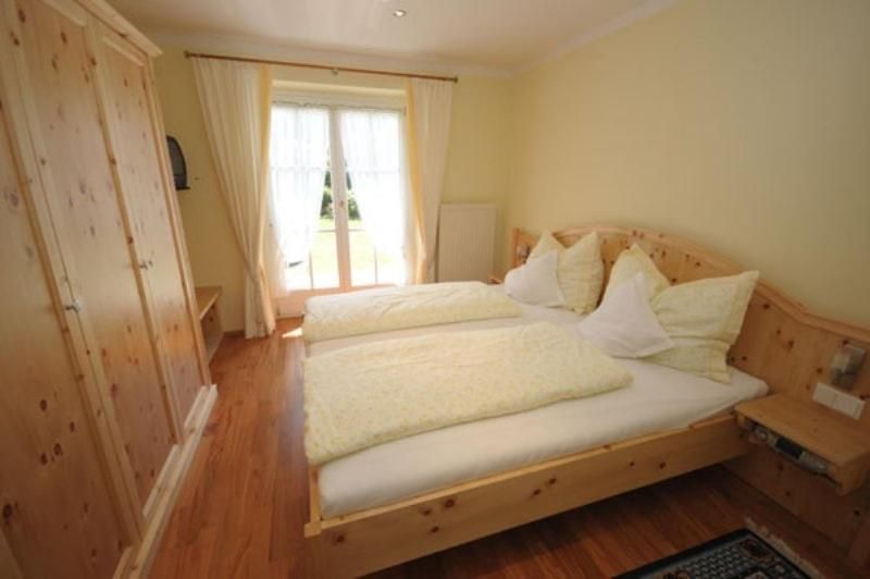 Superior One-Bedroom Apartment