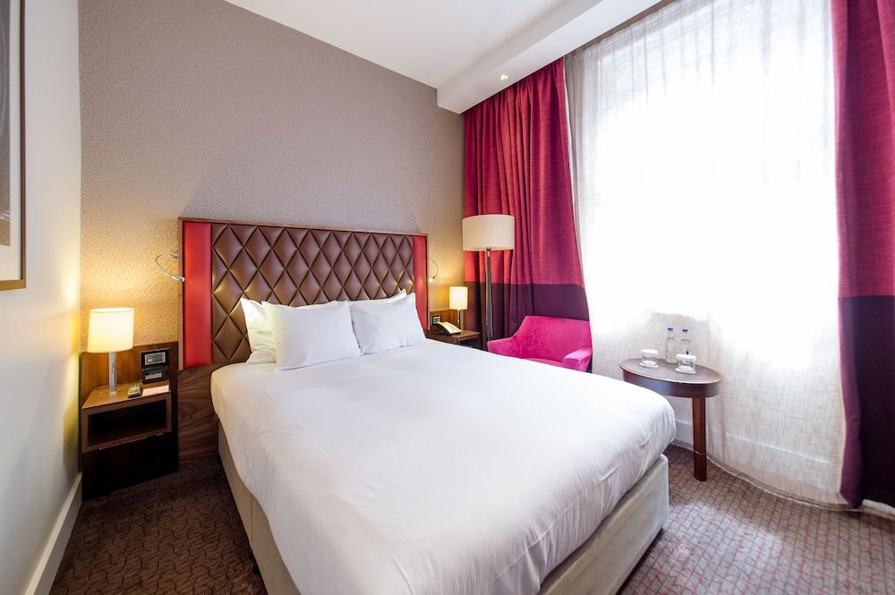 Doubletree by Hilton London Marble Arch Room, 1 Queen Bed 7