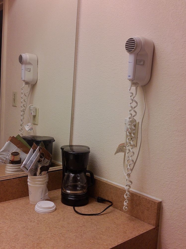 Sierra Inn Standard Room, 1 King Bed 15