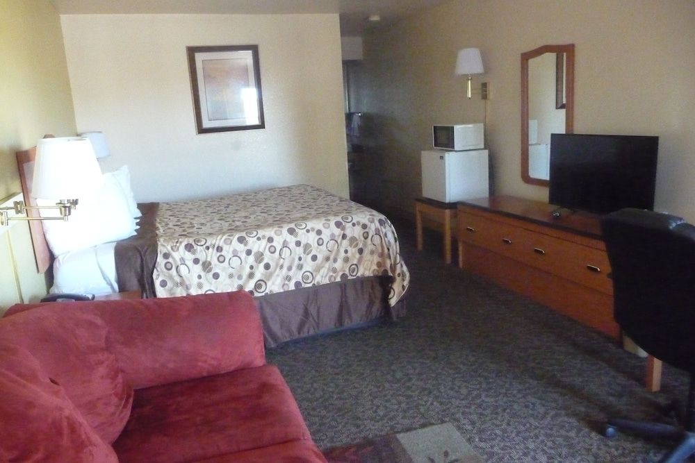 Sierra Inn Standard Room, 1 King Bed 4