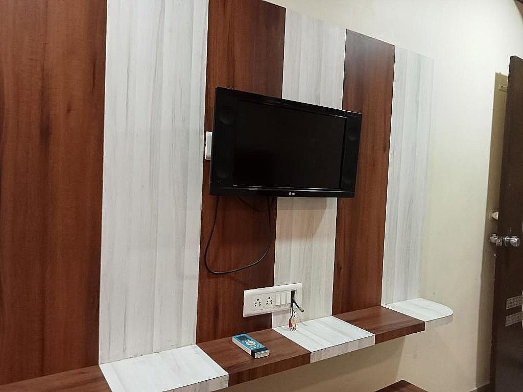 Paras Palace Standard Non AC with a Free Cup of Tea 6