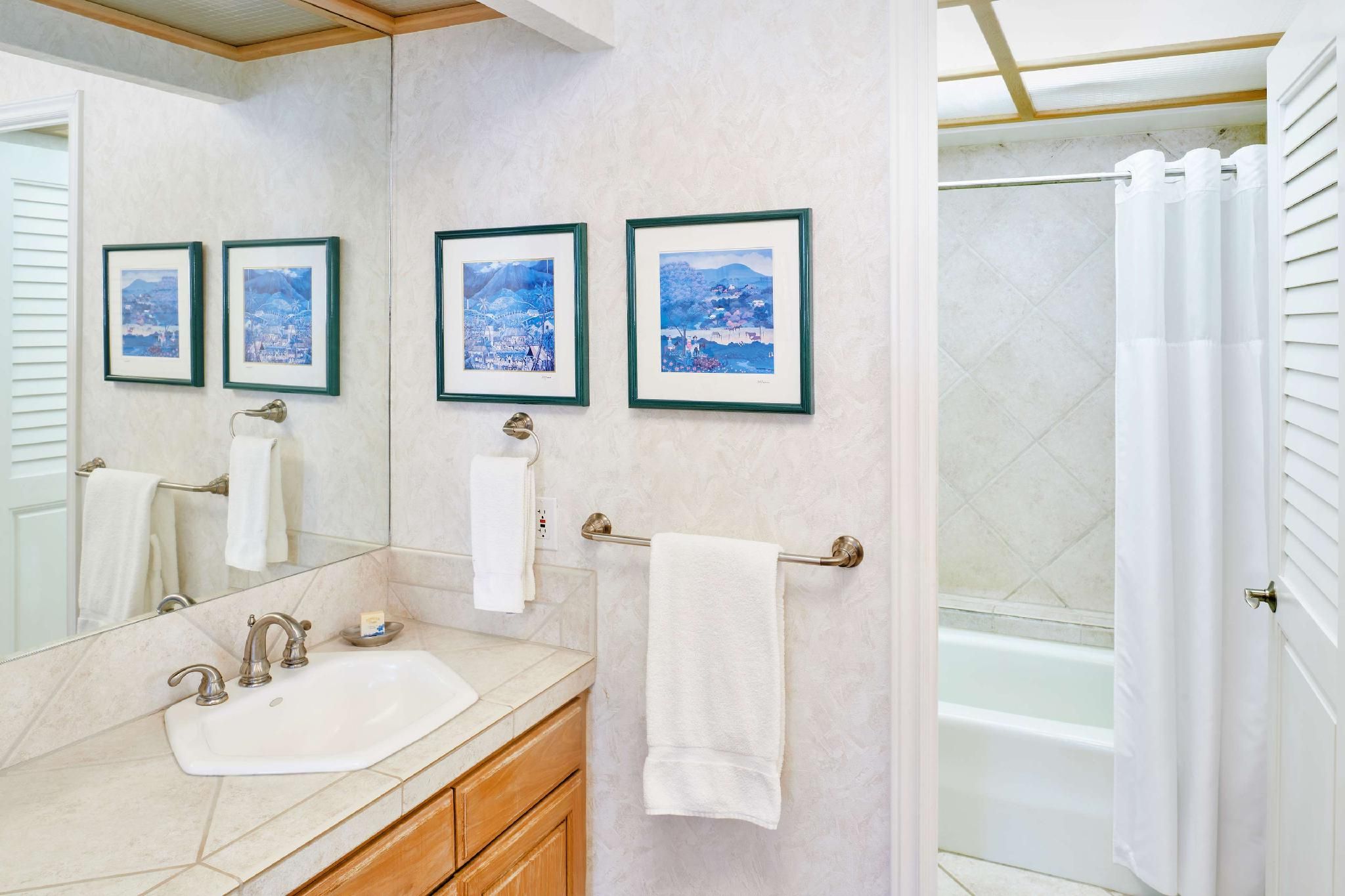 2-Bedroom 2-Bath Garden View Suite