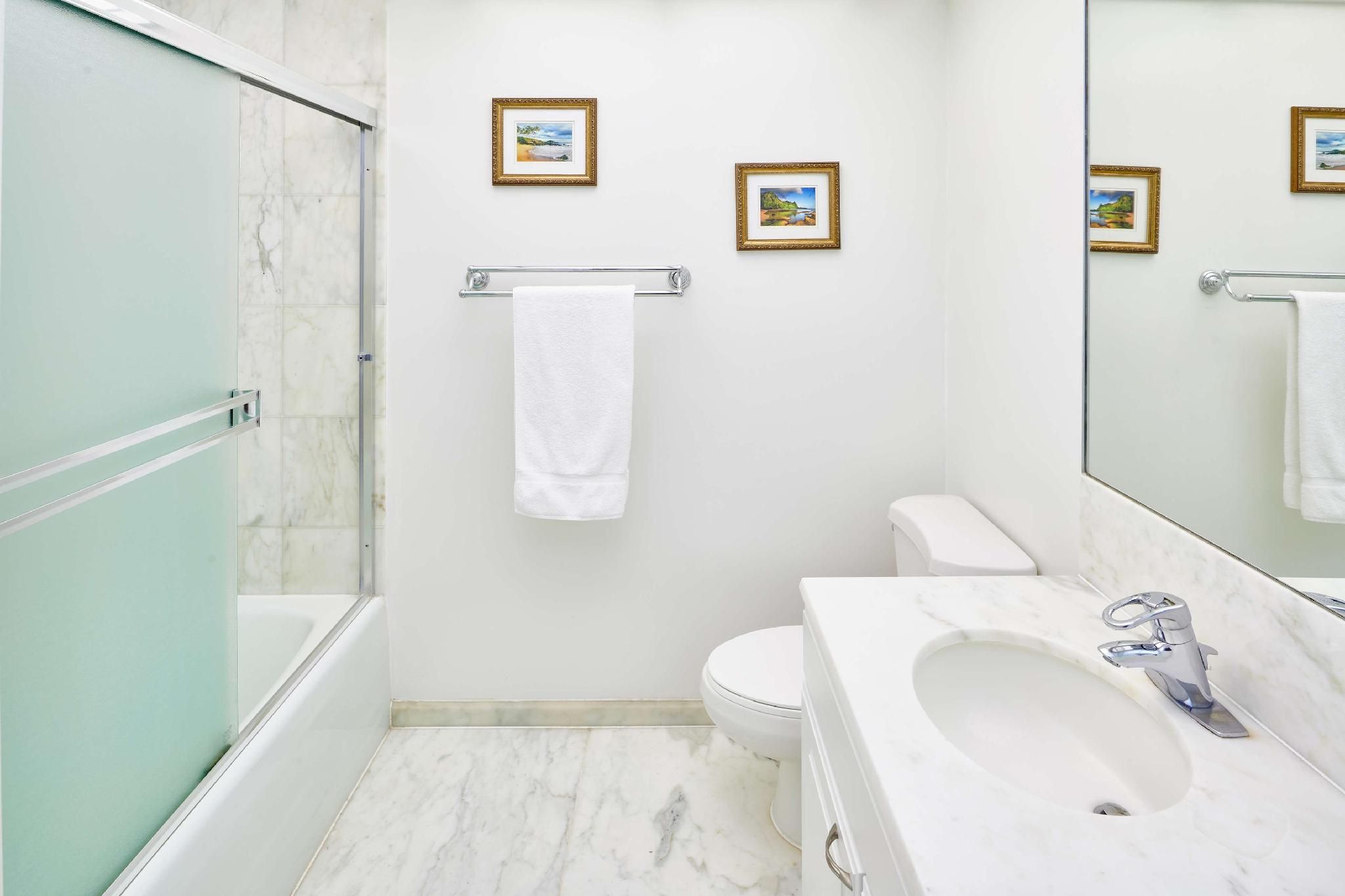 2-Bedroom 2-Bath Ocean View Suite