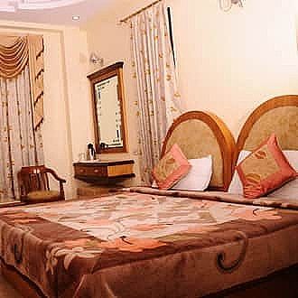 Hotel Rosemary (Karat 87) Deluxe Room Local ID Allowed