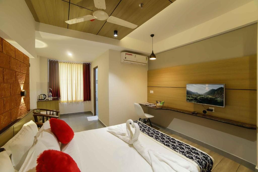 Deluxe Double Room Non AC