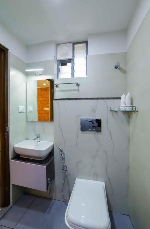Bhavanam Regency Guruvayoor Presidential 2 Bedroom Suite AC 2