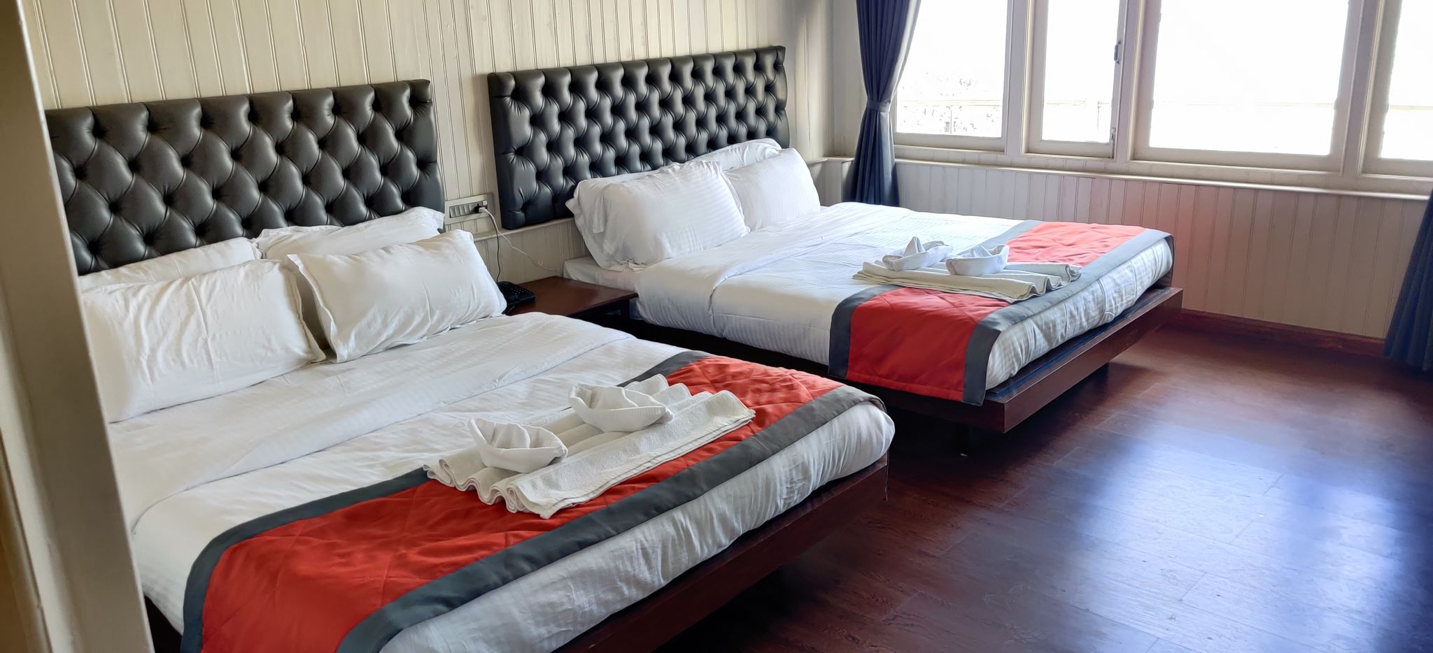 Family Room with Mountain View