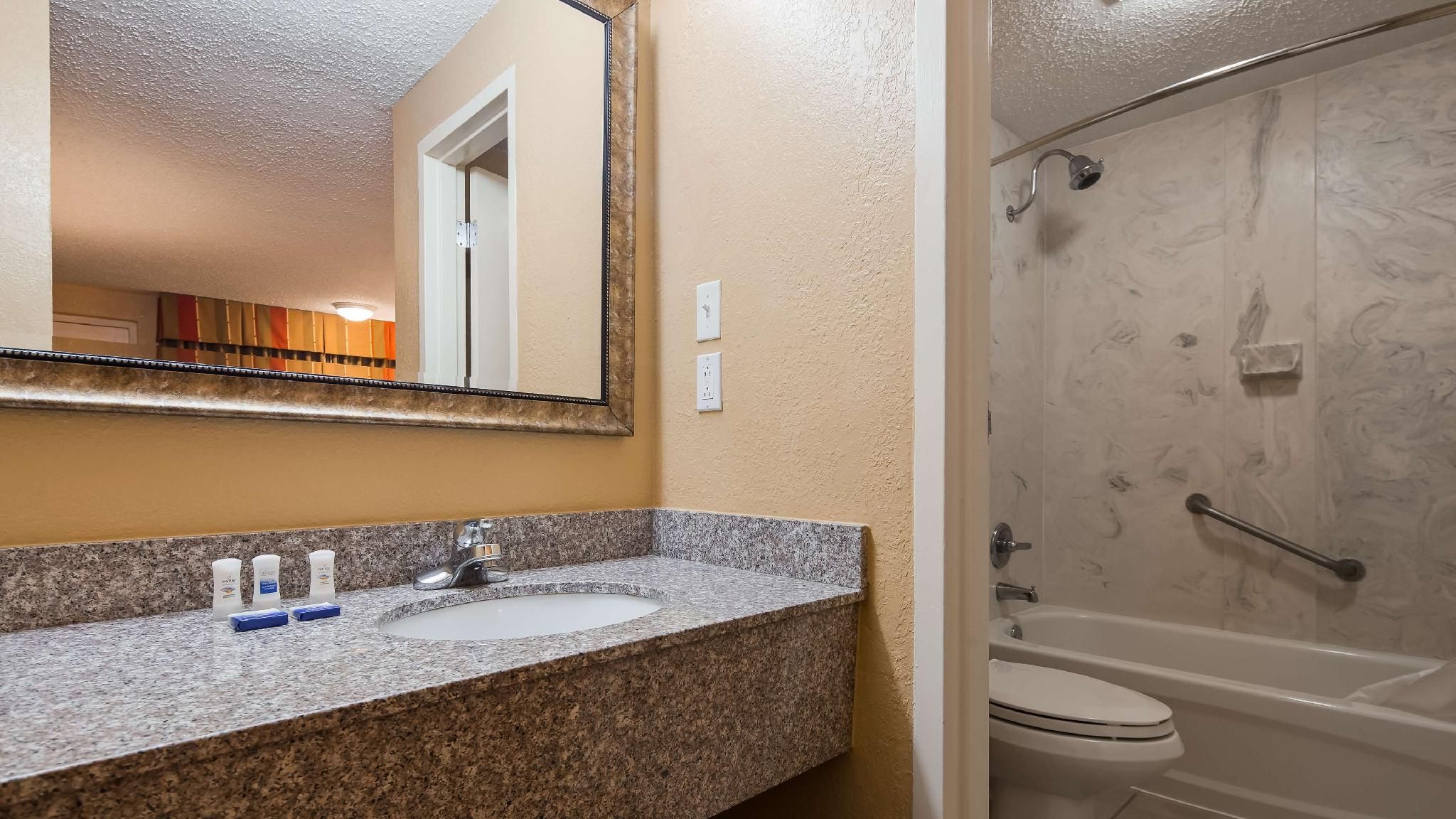 2 Queen Beds, Nonsmoking, Second Floor