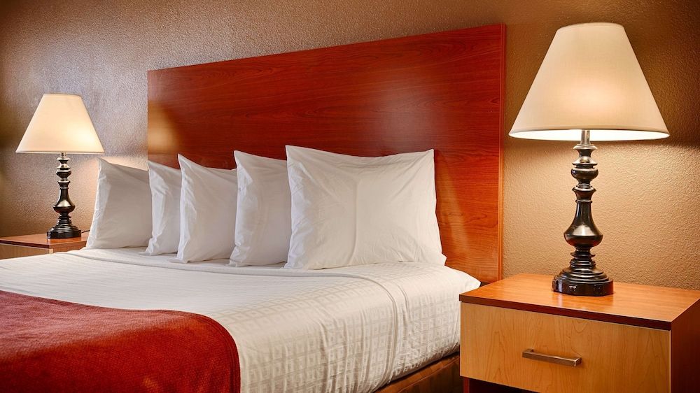 Best Western Discovery Inn Standard Room, 1 Queen Bed, Accessible, Non Smoking