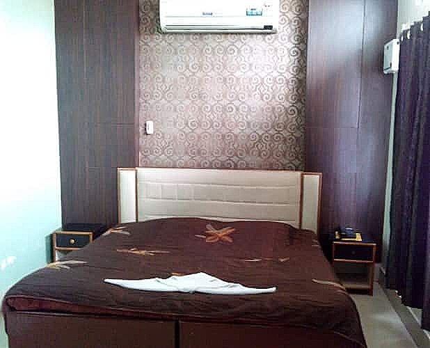 suite ac double bedroom