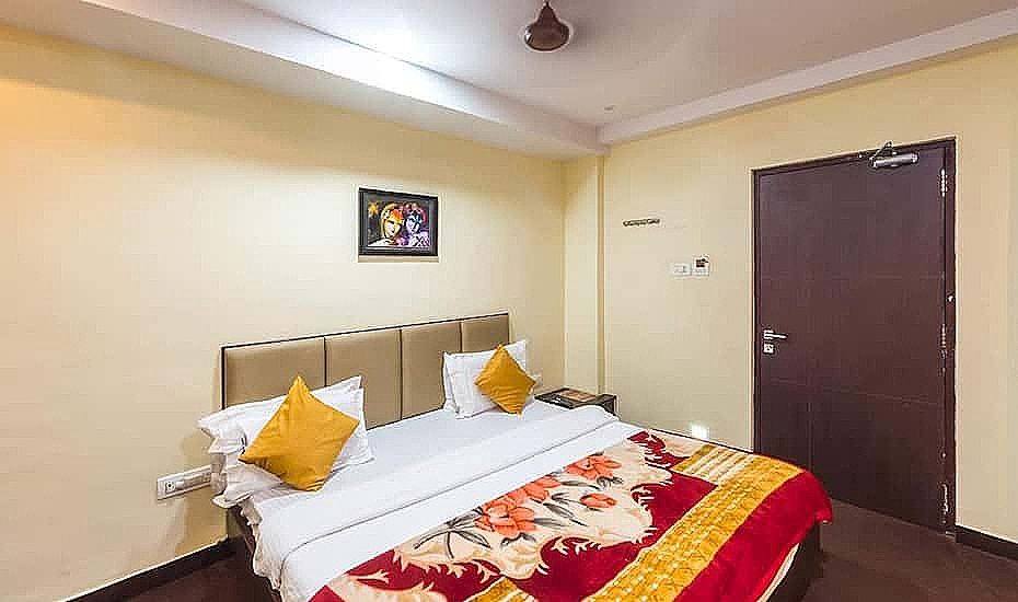 Hotel Jaipur Palace Double Room Non AC 6