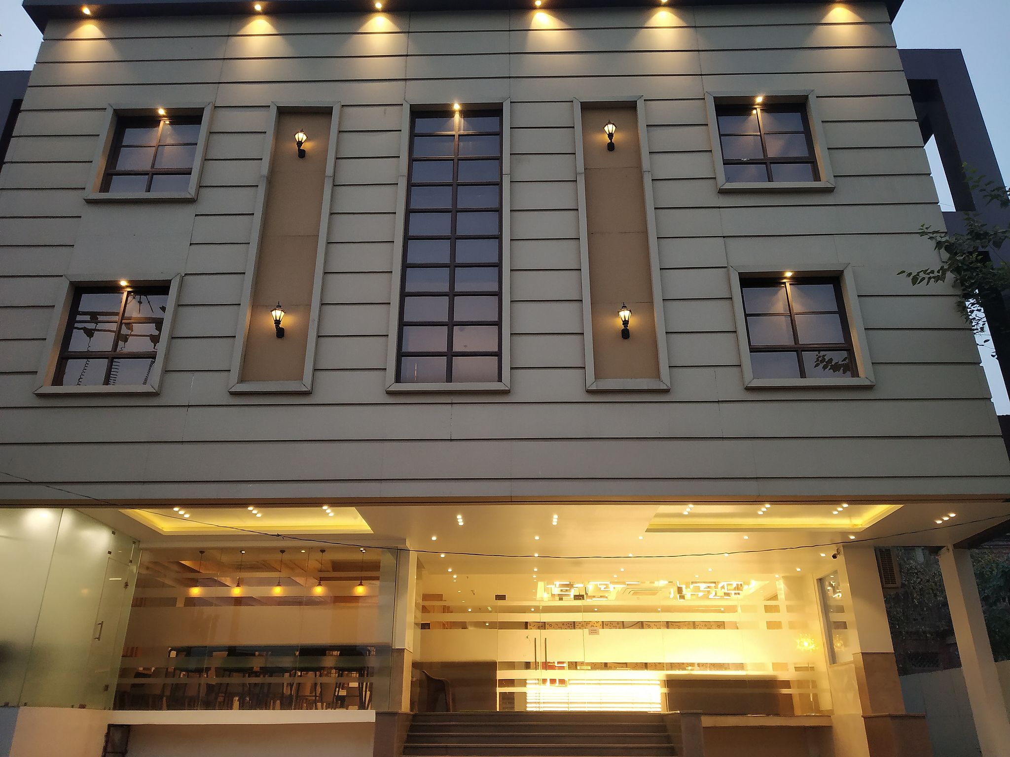 undefined Hotel Ecotel 6