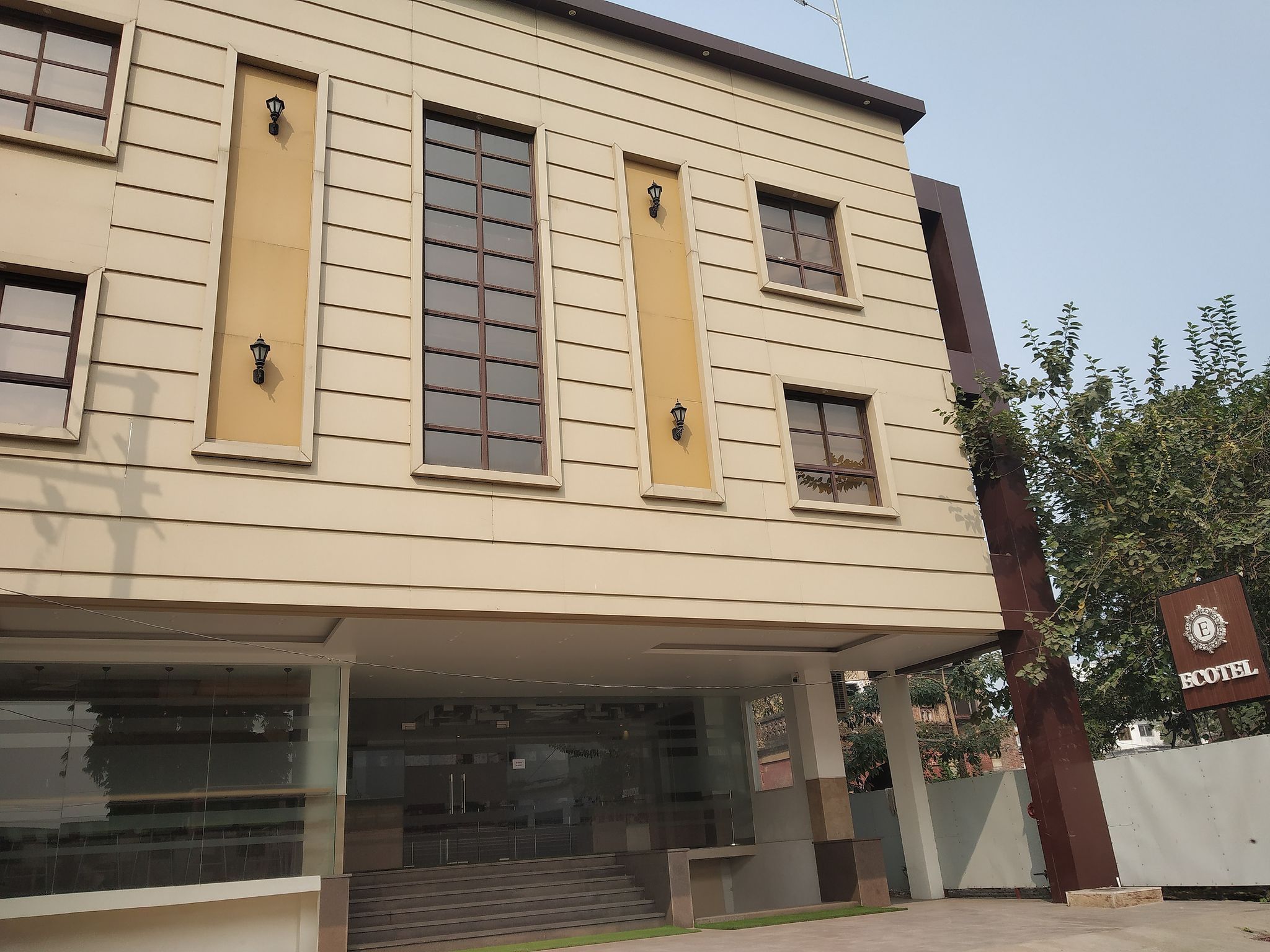 undefined Hotel Ecotel 9