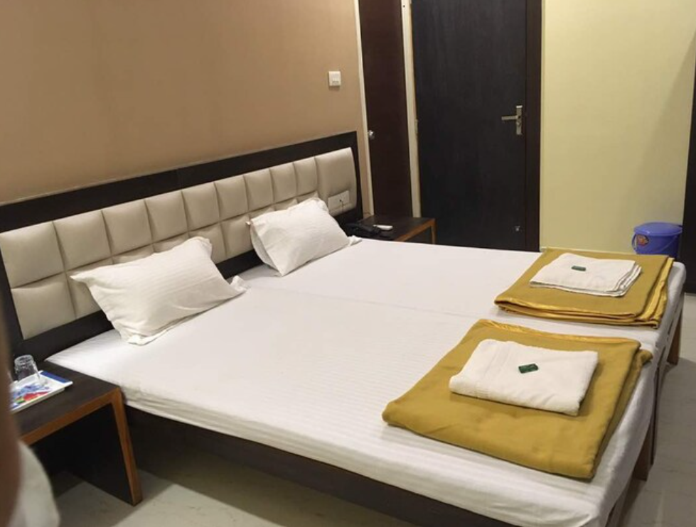 Hotel Om Executive Deluxe AC room