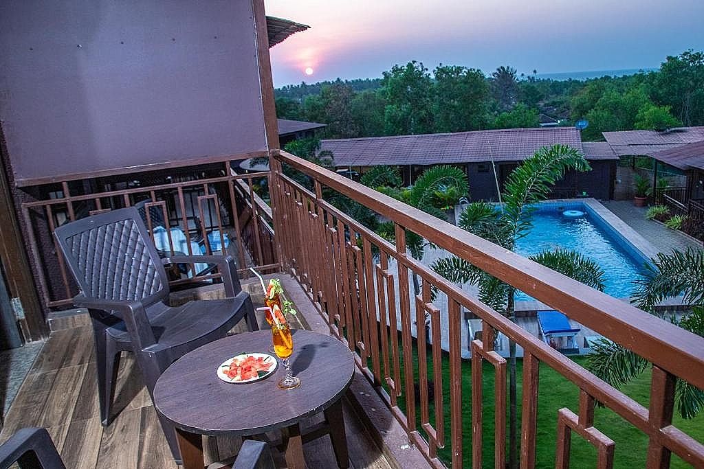 King Room with Pool View