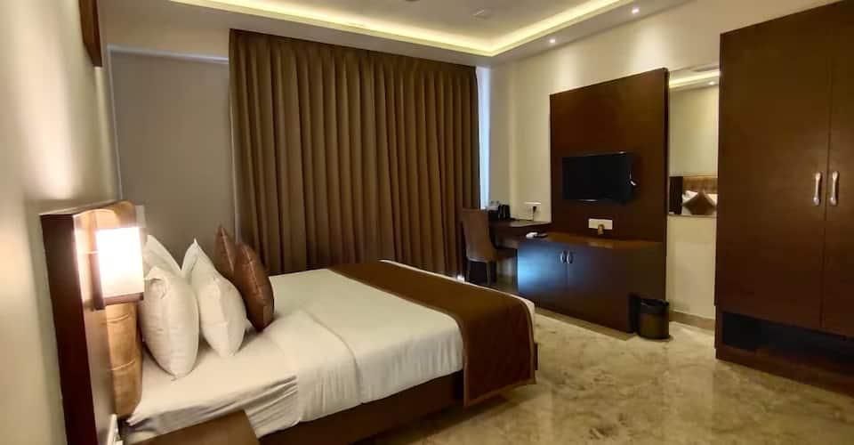 TRESCA A LUXURY HOTEL Luxury Room Non AC 2