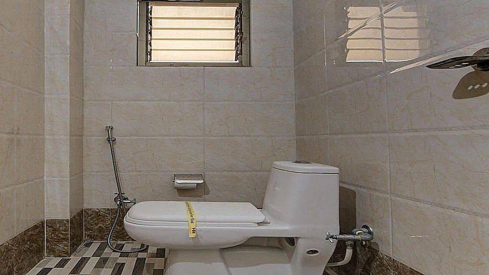 Hotel Mani International Deluxe Room 12