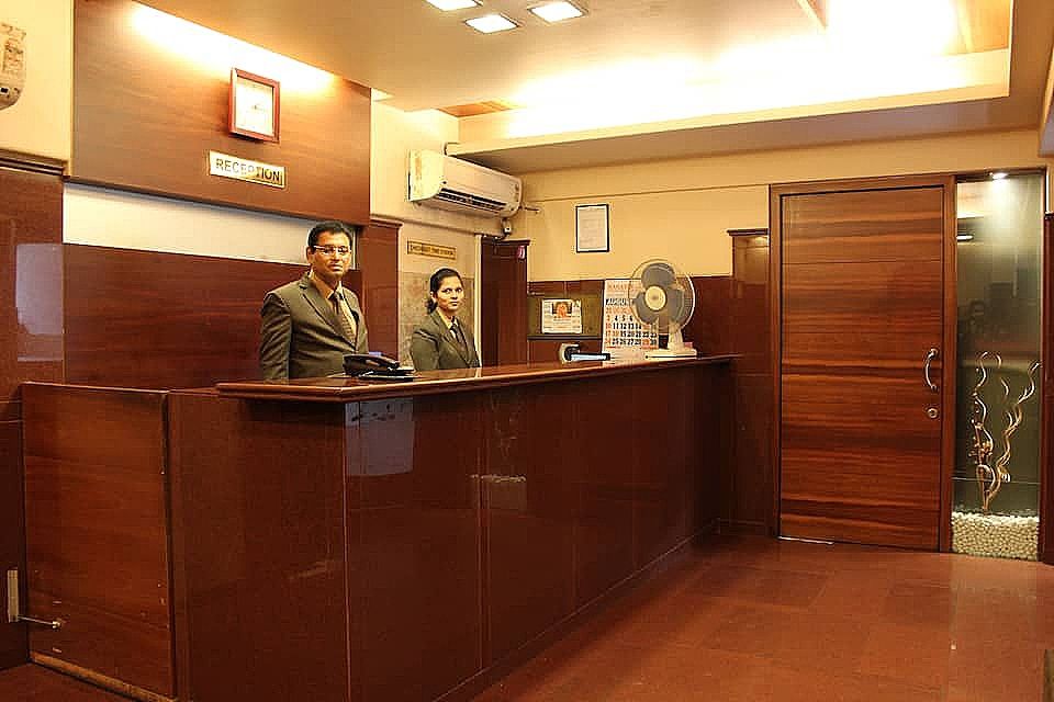 undefined Rajhans Hotel 2