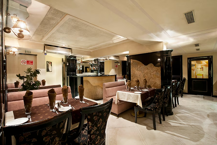 undefined Rajhans Hotel 8