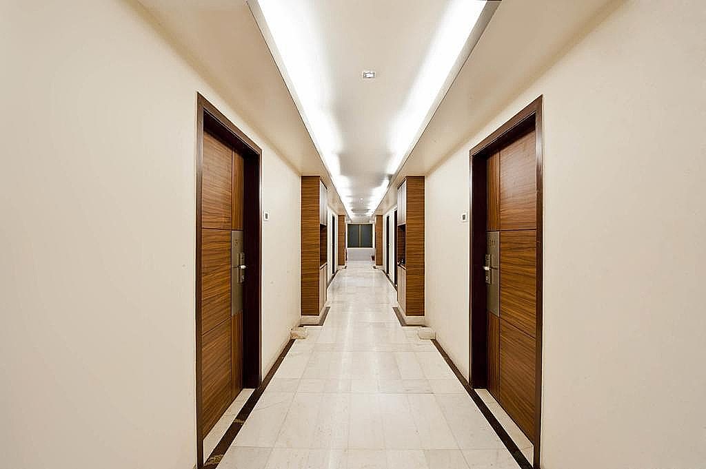 undefined Rajhans Hotel 4