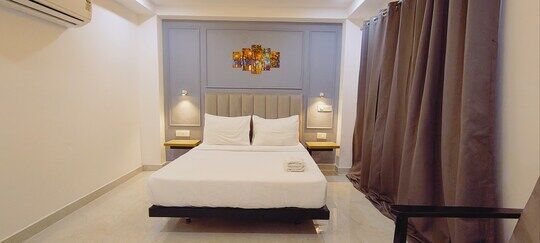 undefined Mavens House 5