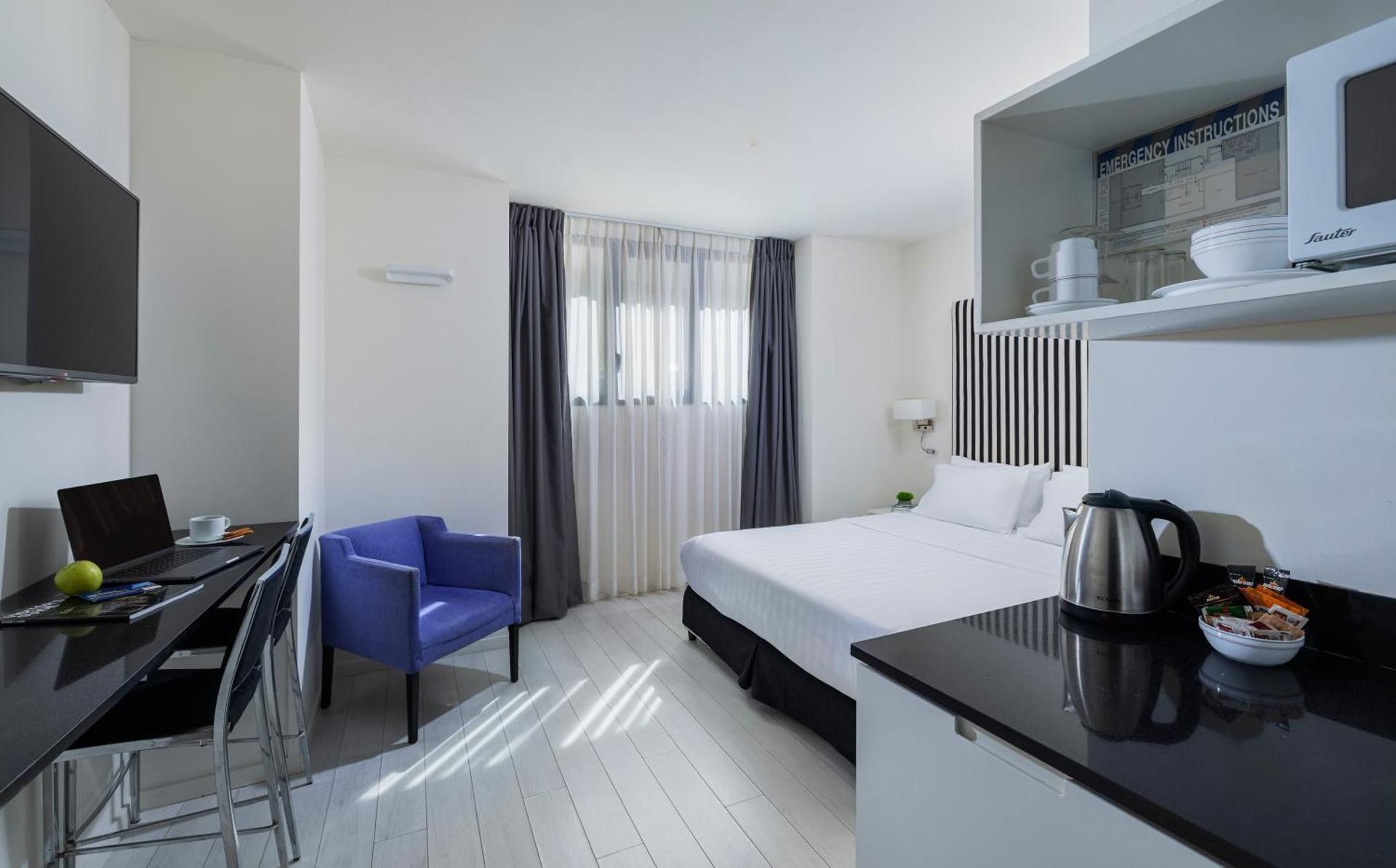 undefined Best Western Regency Suites 7