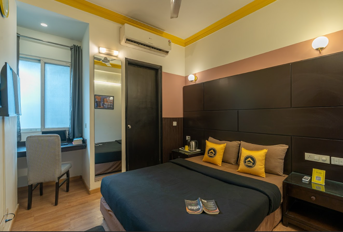 The Hosteller Delhi Deluxe Double Room 3