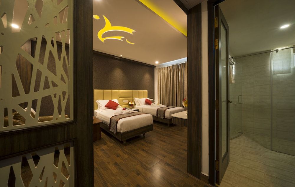 CR Grande Deluxe Double Room 3