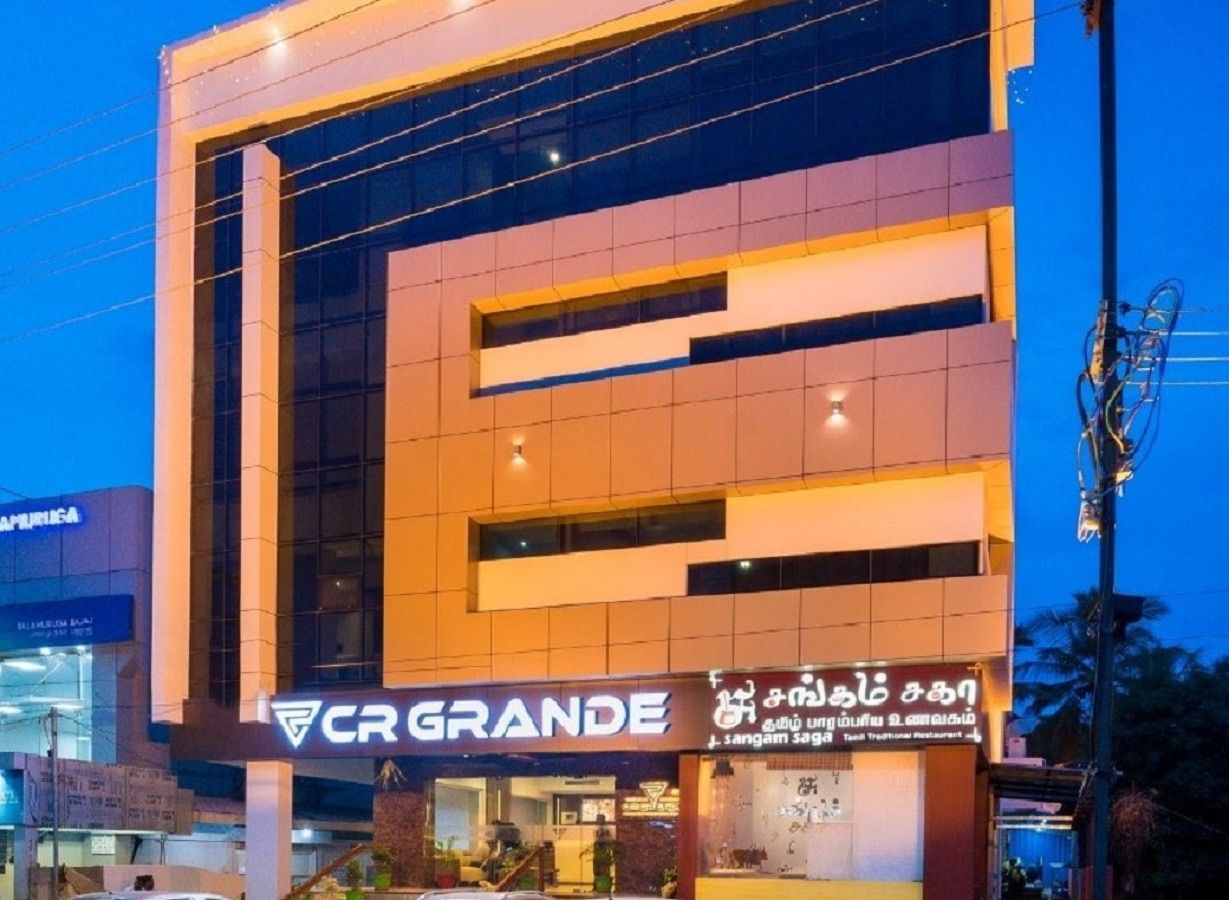 undefined CR Grande 6