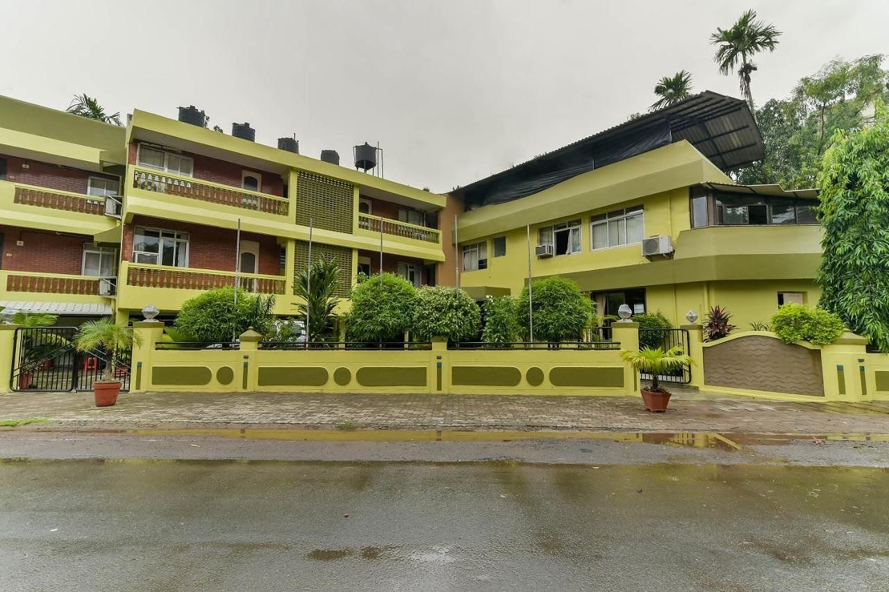 Hotel Gopika International