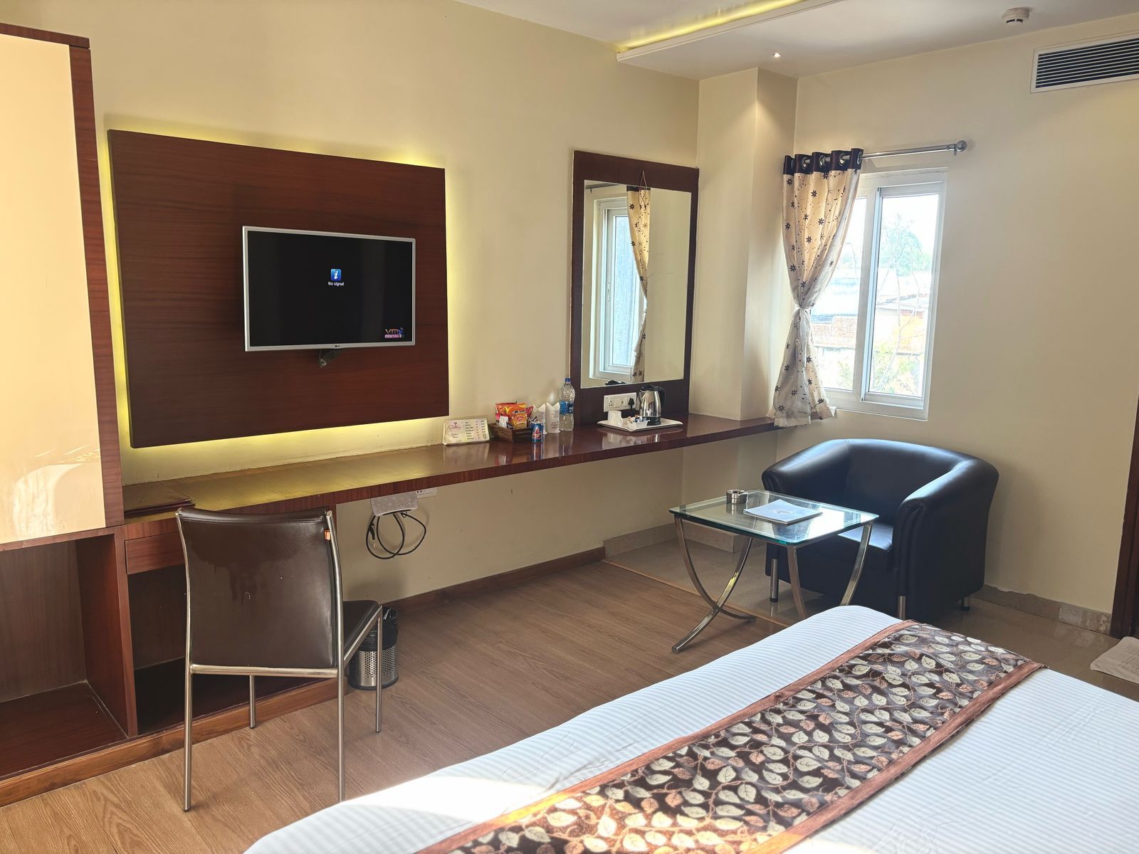 Avalon Inn Business Class 5