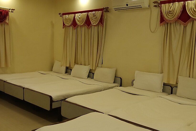 7 Bedded Family Ac Room
