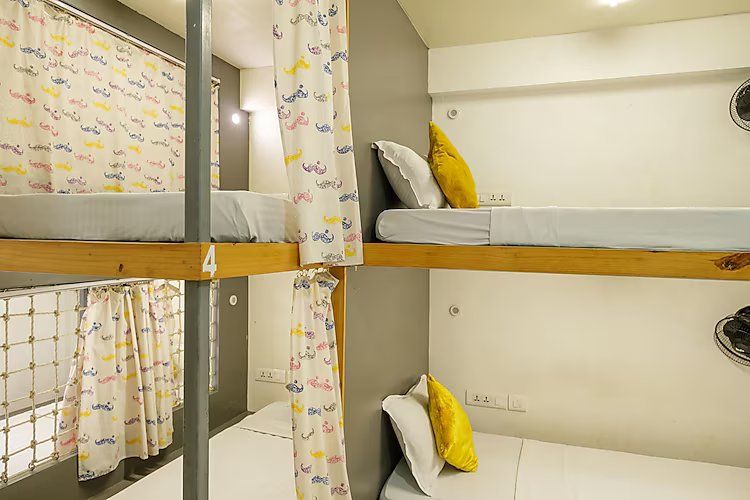Moustache Jaipur Deluxe 6 Bed Mixed Non AC Dorm 2