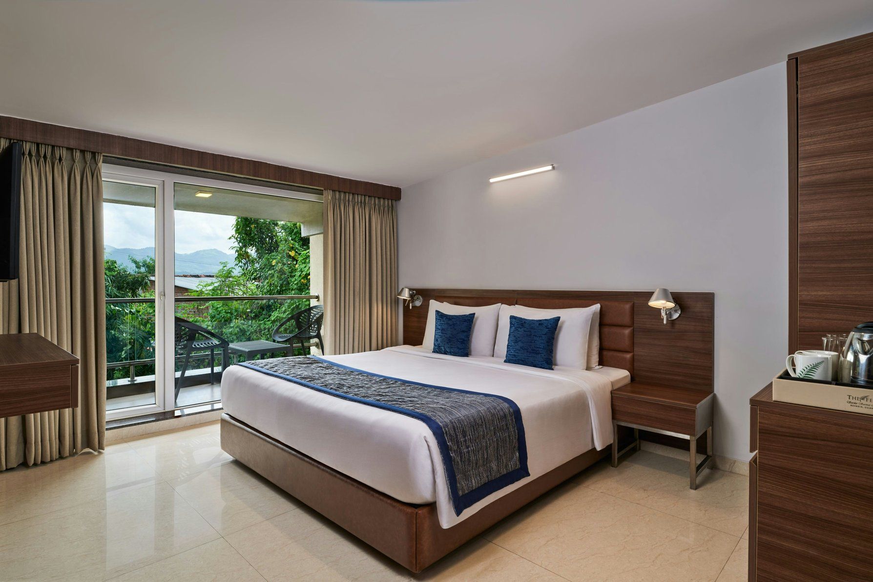 King Guest Suite - Balcony