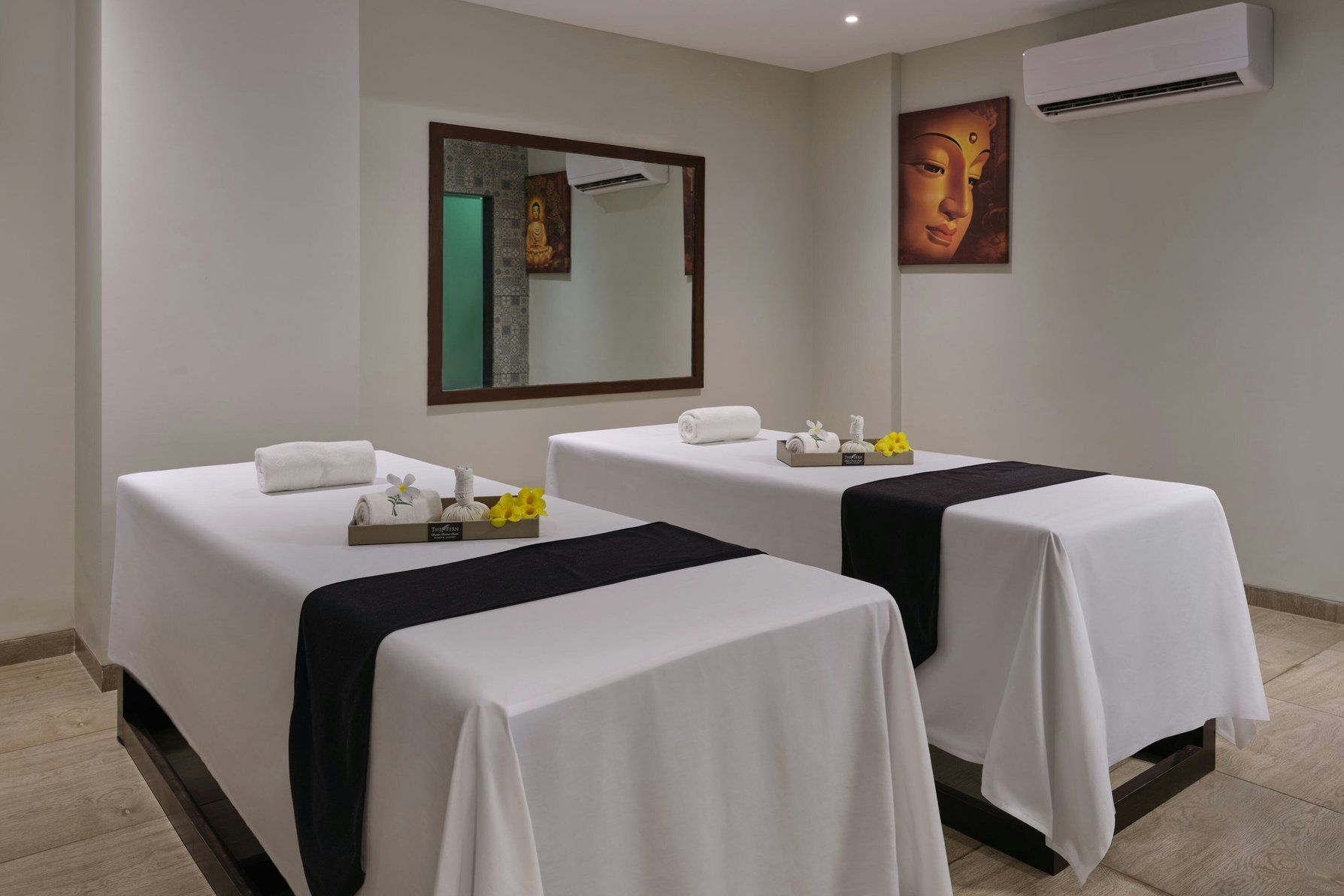 Spa - Treatment Tables