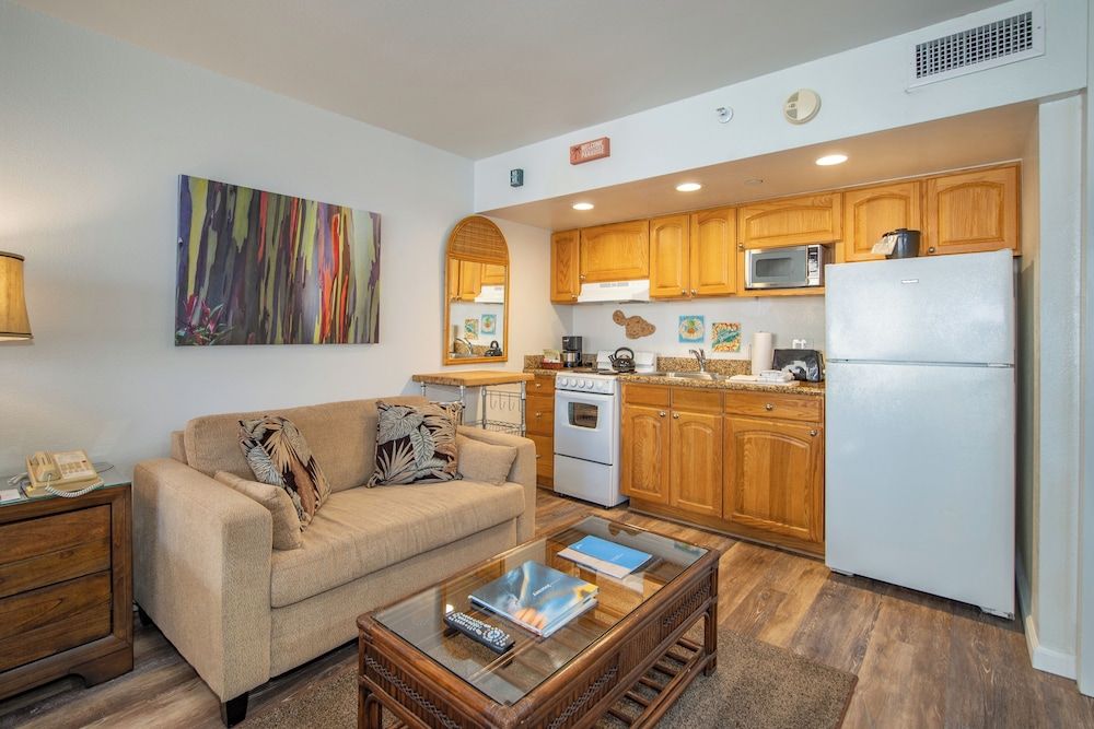 Studio, Ocean View (Unit 519)