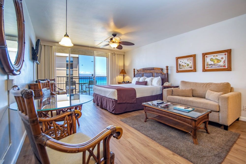 Studio, Ocean View (Unit 917)