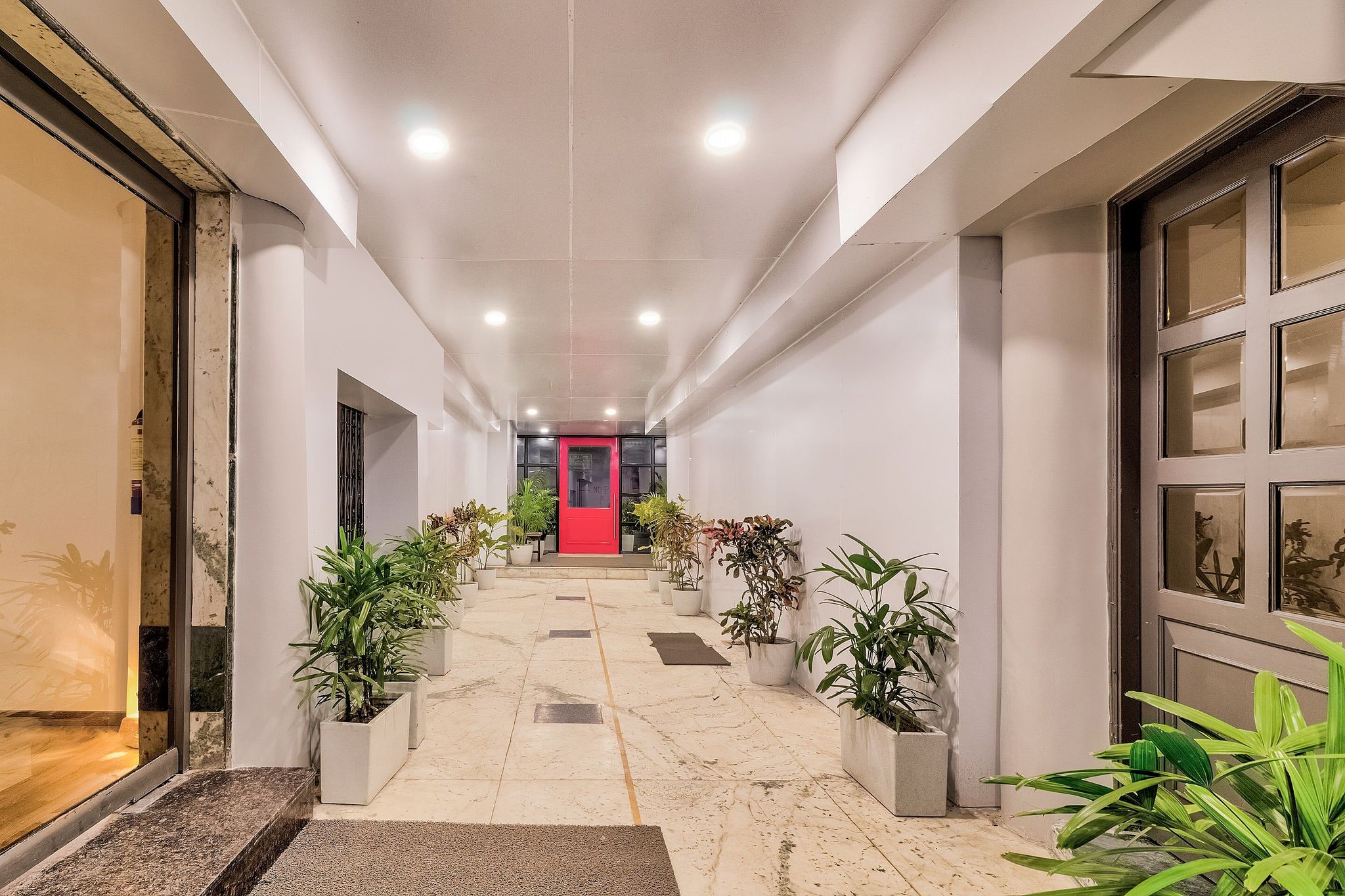 undefined Super Townhouse Akash Ganga Park Circus 3
