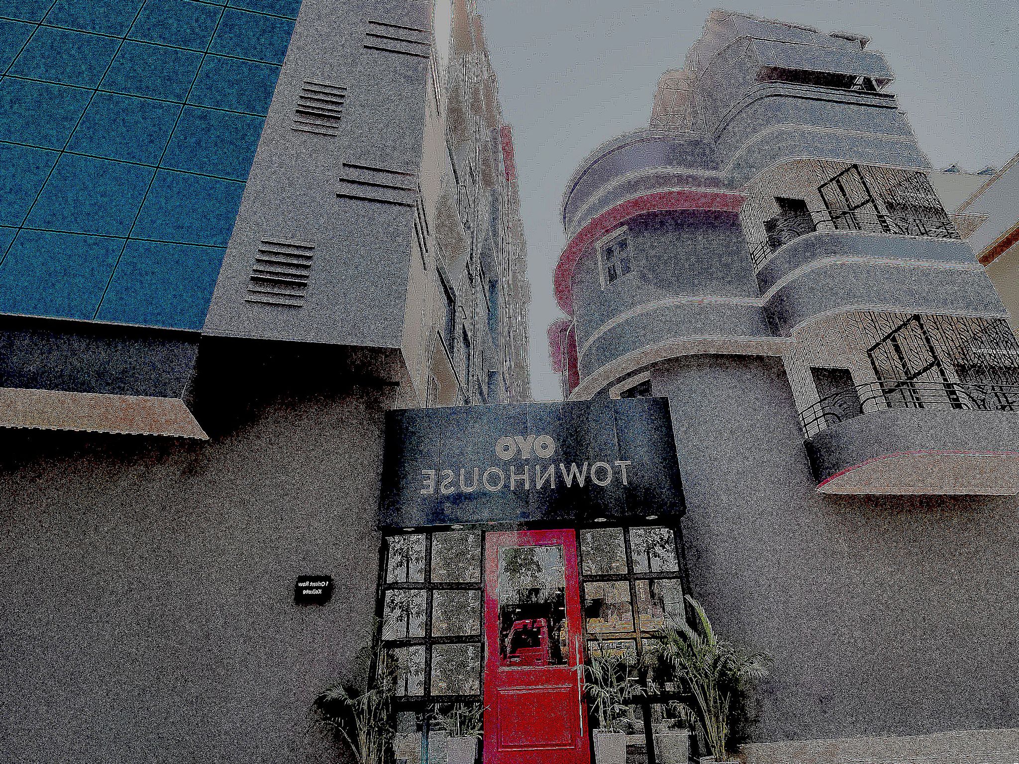 undefined Super Townhouse Akash Ganga Park Circus 9