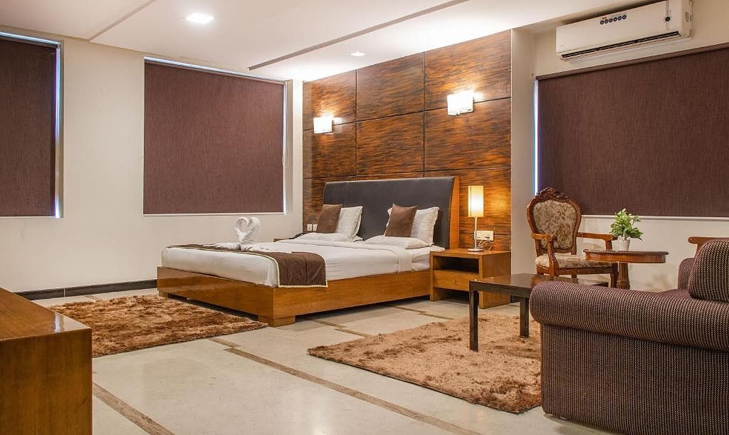 undefined Omatra Hotel Infantry 7