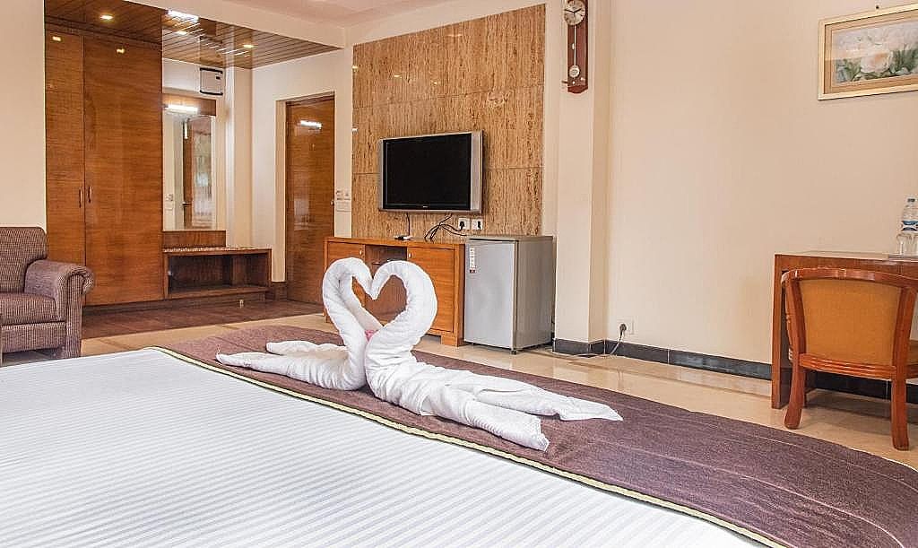 Omatra Hotel Infantry Superior Double Room 2