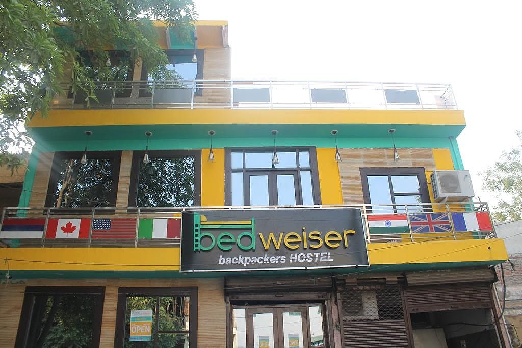 Bed Weiser Backpackers Hostel 