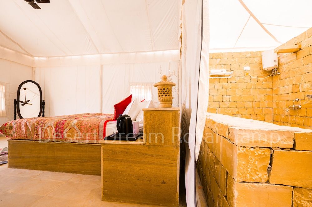 Desert Dream Royal Camp Luxury Tent, 1 Double Bed, Non Smoking 2
