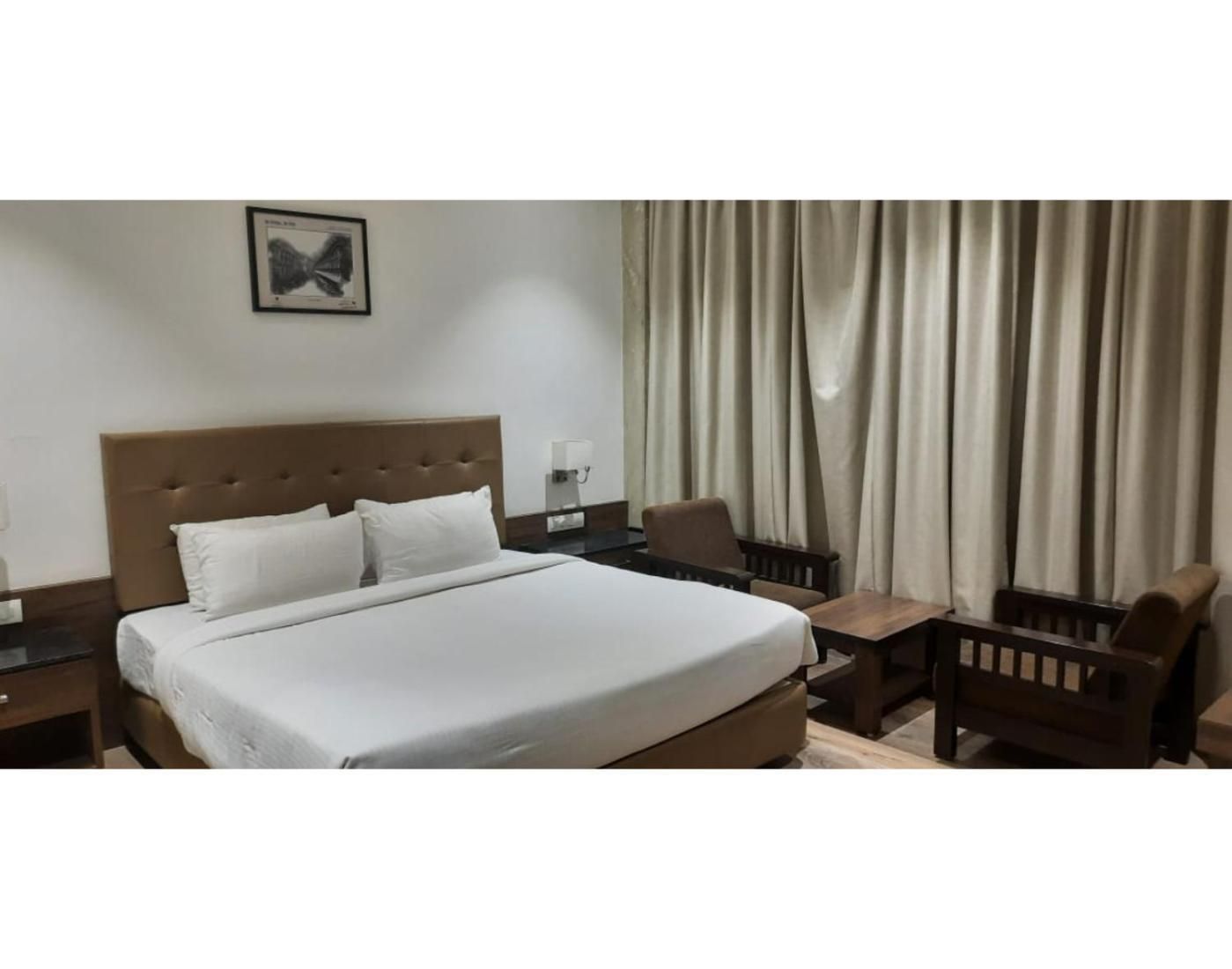 The Byke Suraj Club Deluxe Room 2